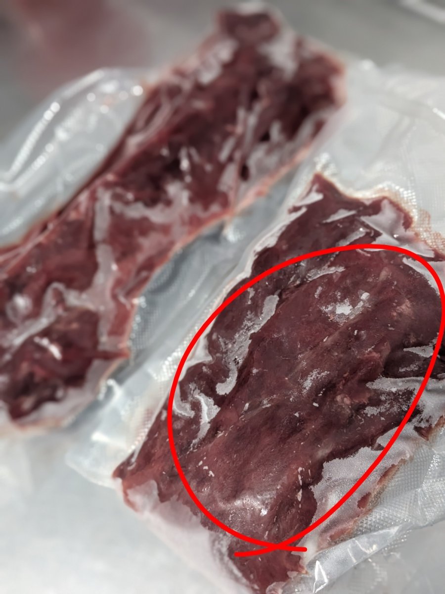 画像1: ヒグマ肉(背ロース950g) (1)